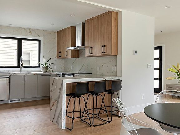 5th image of 267 River St #267