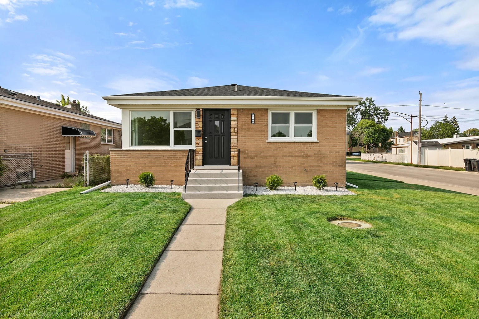 7700 W Winona St photo 1