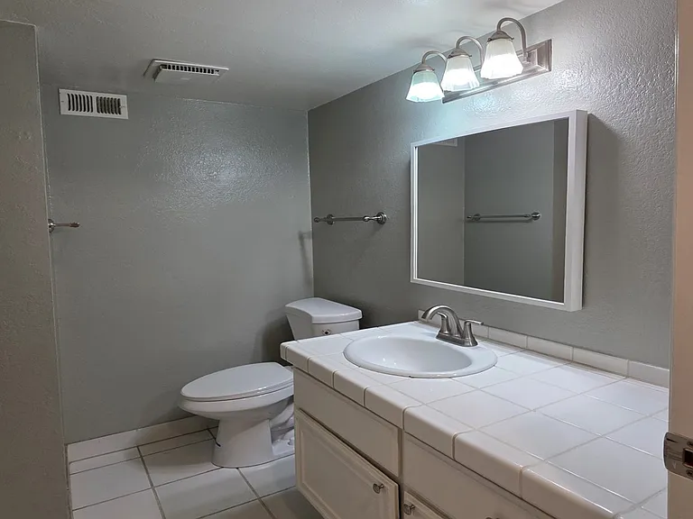 7118 Columbine Dr — Photo 25