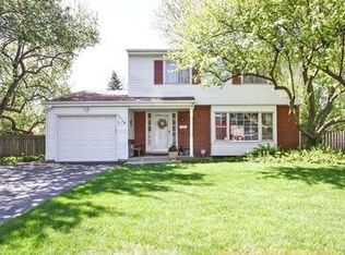 1115 Gordon Ter, Deerfield, IL 60015