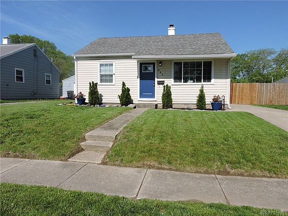 3rd image of 245 W Circle Dr