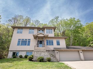 203 Tree Tops Ln, Winona, MN 55987