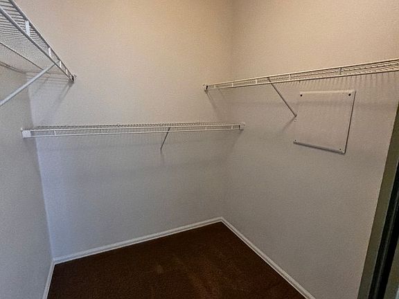 3rd image of 420 E Park Ave #202