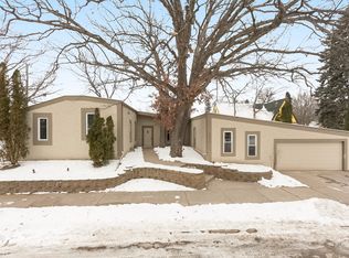 2810 33rd Ave N, Minneapolis, MN 55412