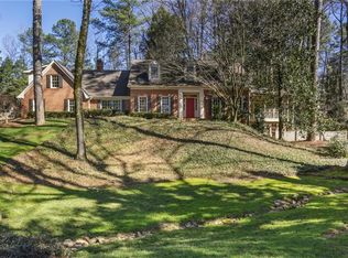 260 Seamarsh Ct, Atlanta, GA 30328