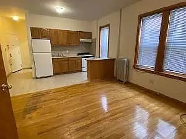 526 Ovington Avenue image 1 of 9