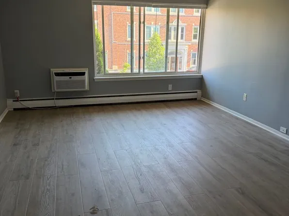 2705 N Oakland Ave, 2705 N Oakland Ave APT 4, Milwaukee, WI 53211