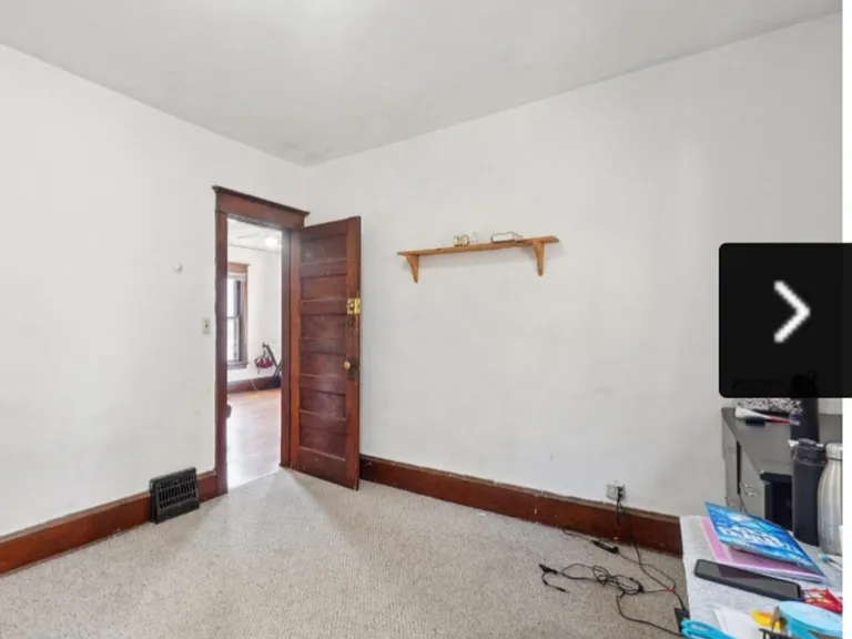 3062 N Oakland Ave — Photo 14