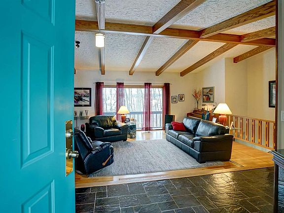 3rd image of 1867 Briarwood Ln