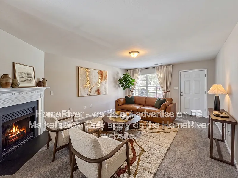 4 bed, 2.5 bath, 2072 sqft, $2,245 — Photo 2