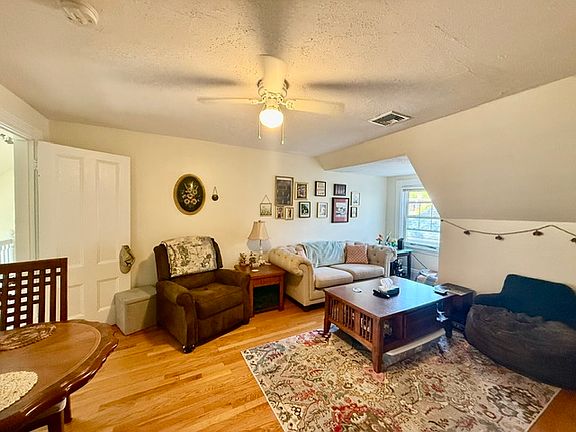 2nd image of 16 Hinckley St #3