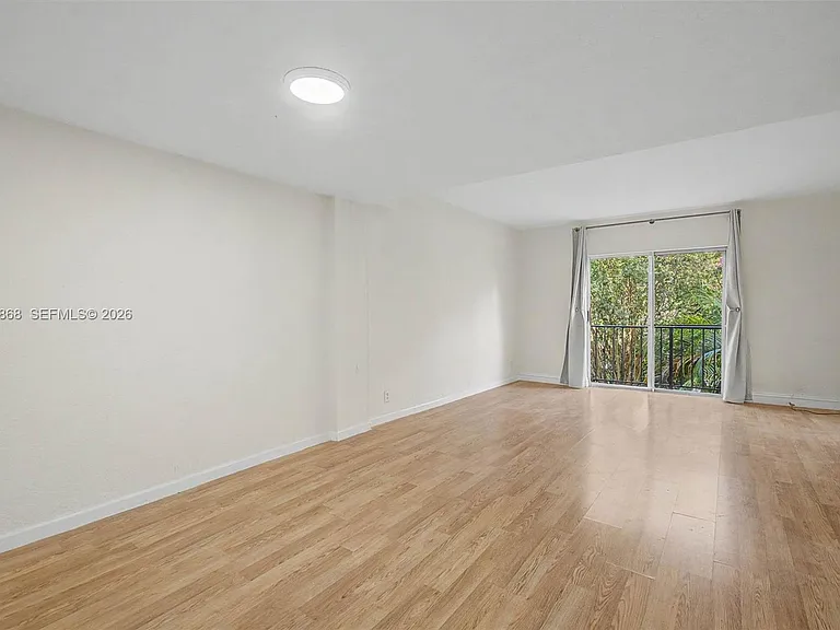 6709 N Kendall Dr #223 — Photo 3