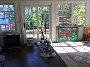 29 Oak St, Rhinebeck, NY 12572