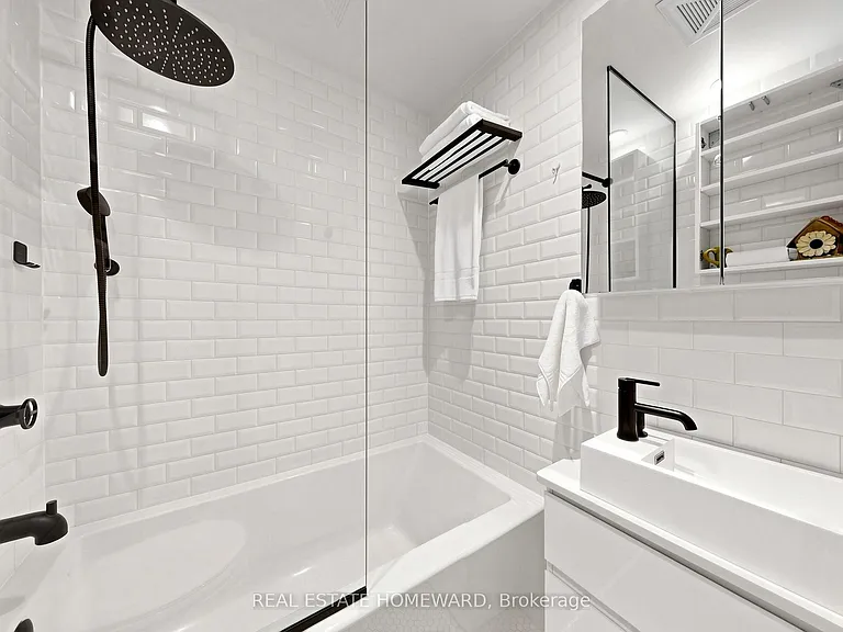 106 Dovercourt Rd #706 — Photo 12