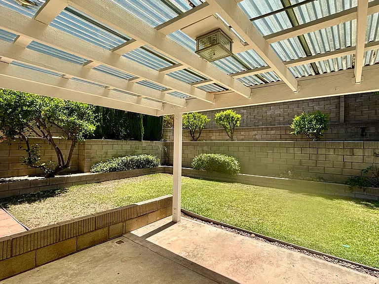 21536 Carriso Rd — Photo 23