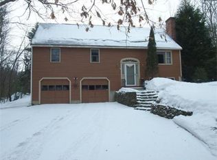 124 Chestnut St, Pepperell, MA 01463