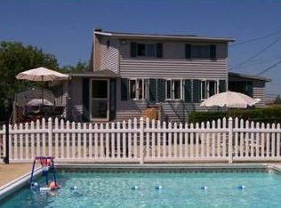 12 Gloria St, Newburyport, MA 01950