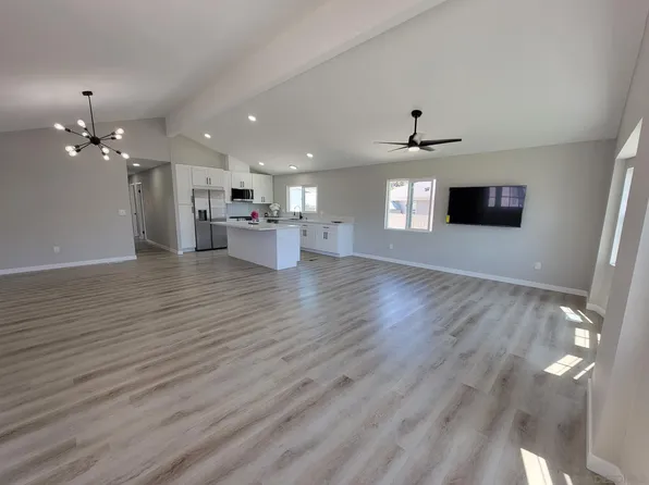 15935 Spring Oaks Rd Space 49, El Cajon, CA 92021