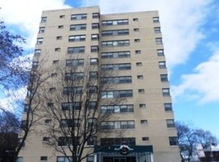4200 N Marine Dr APT 202, Chicago, IL 60613