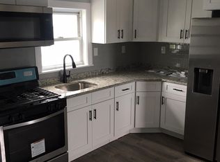 28 Warnock St #2, Lowell, MA 01852