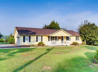 125 Pear Tree Rd, Troutman, NC 28166