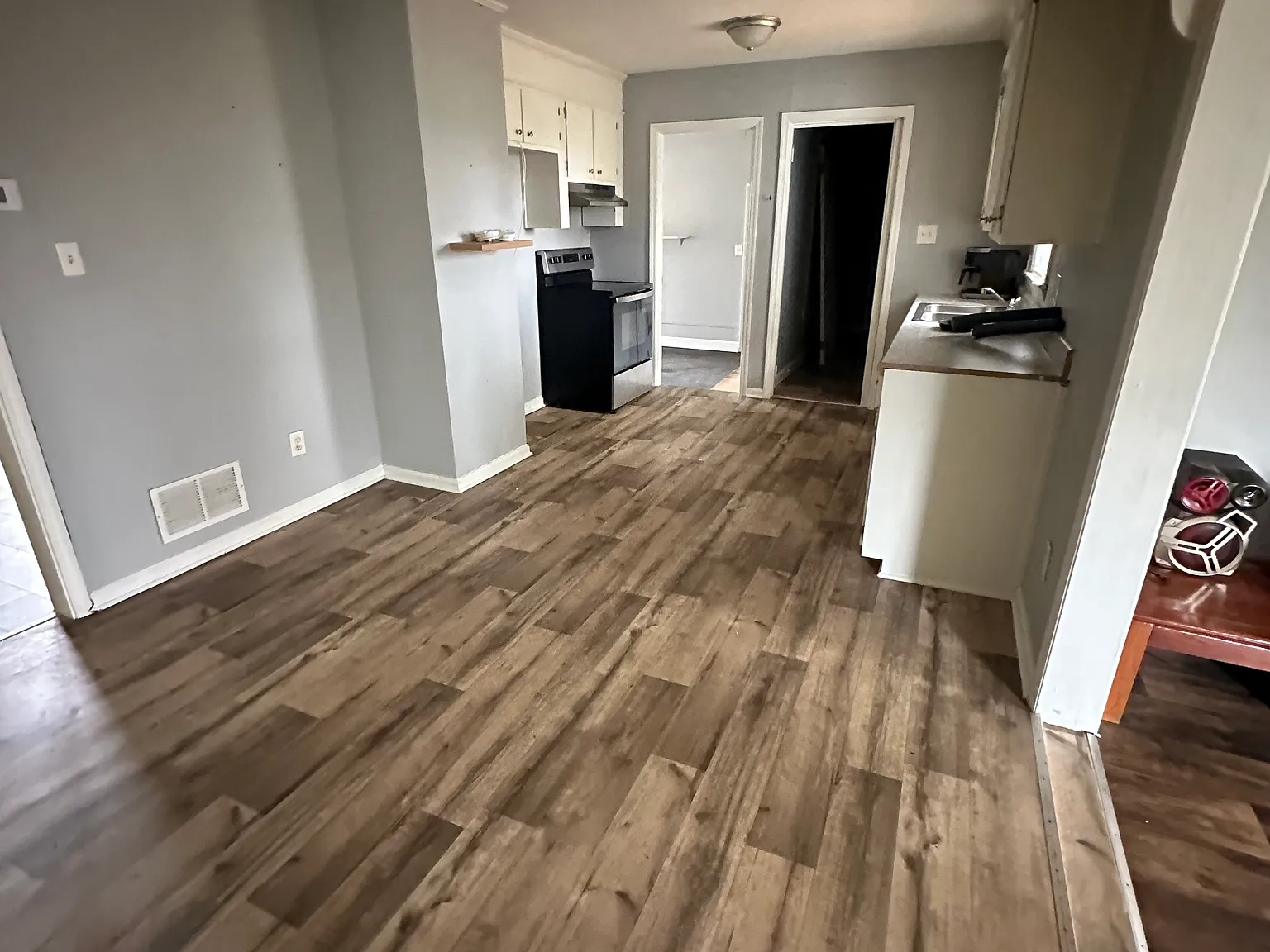 4 bed, 1294 sqft, $1,395 — Photo 3