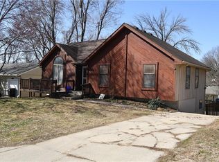 5124 S Cottage Ave, Independence, MO 64055