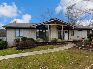 27 Salem Acres Rd, Weaverville, NC 28787