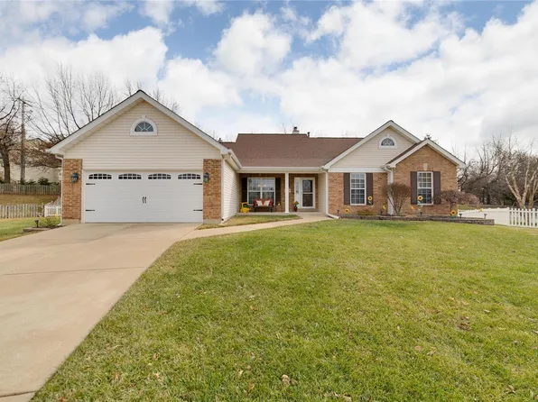 110 Eagle Creek Ct, O'Fallon, MO 63368