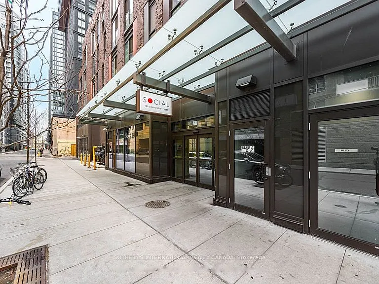 100 Dalhousie St #415 — Photo 17