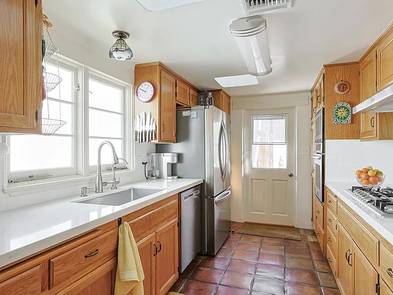 817 Margarita Ave — Photo 22