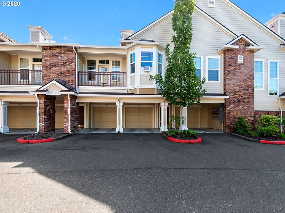 1st image of 1220 NE Horizon Loop Unit 106