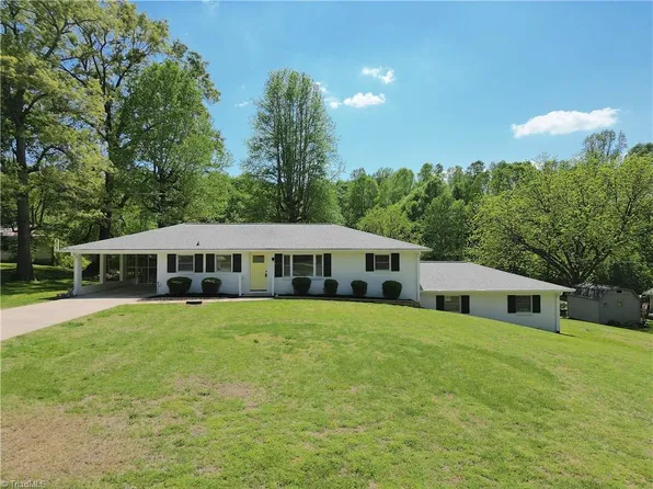 669 Welcome Arcadia Rd, Lexington, NC 27295
