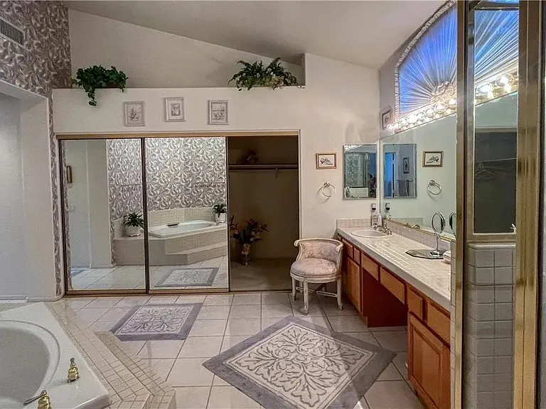 1609 Windsford Cir — Photo 12