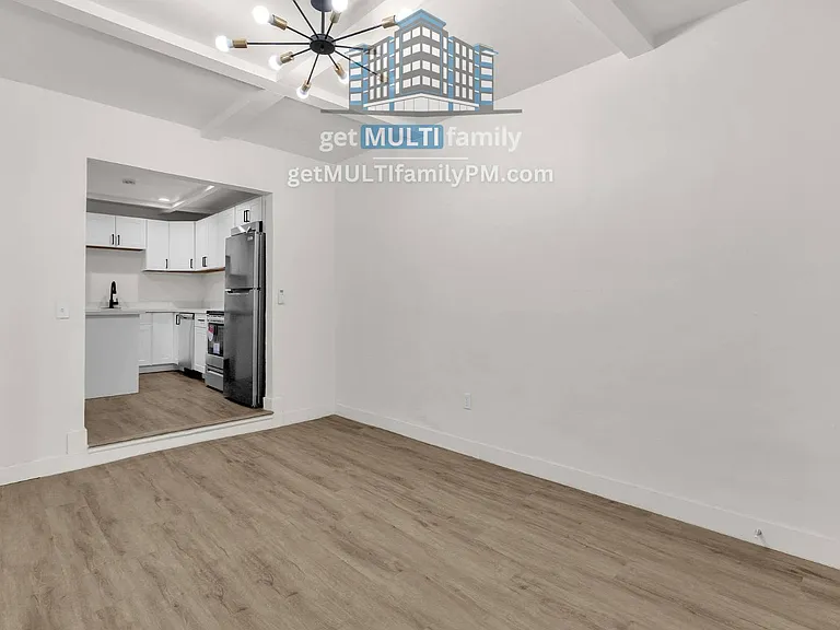 325 N 17th Dr #A — Photo 10
