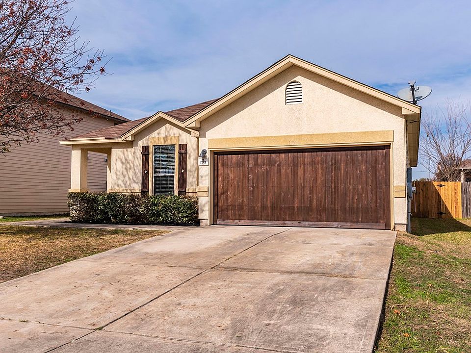 1st image of 1753 Bayland St