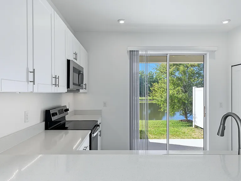 6135 Fairmont Ln — Photo 18