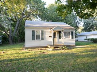 1612 W Hunt St, Decatur, IL 62526