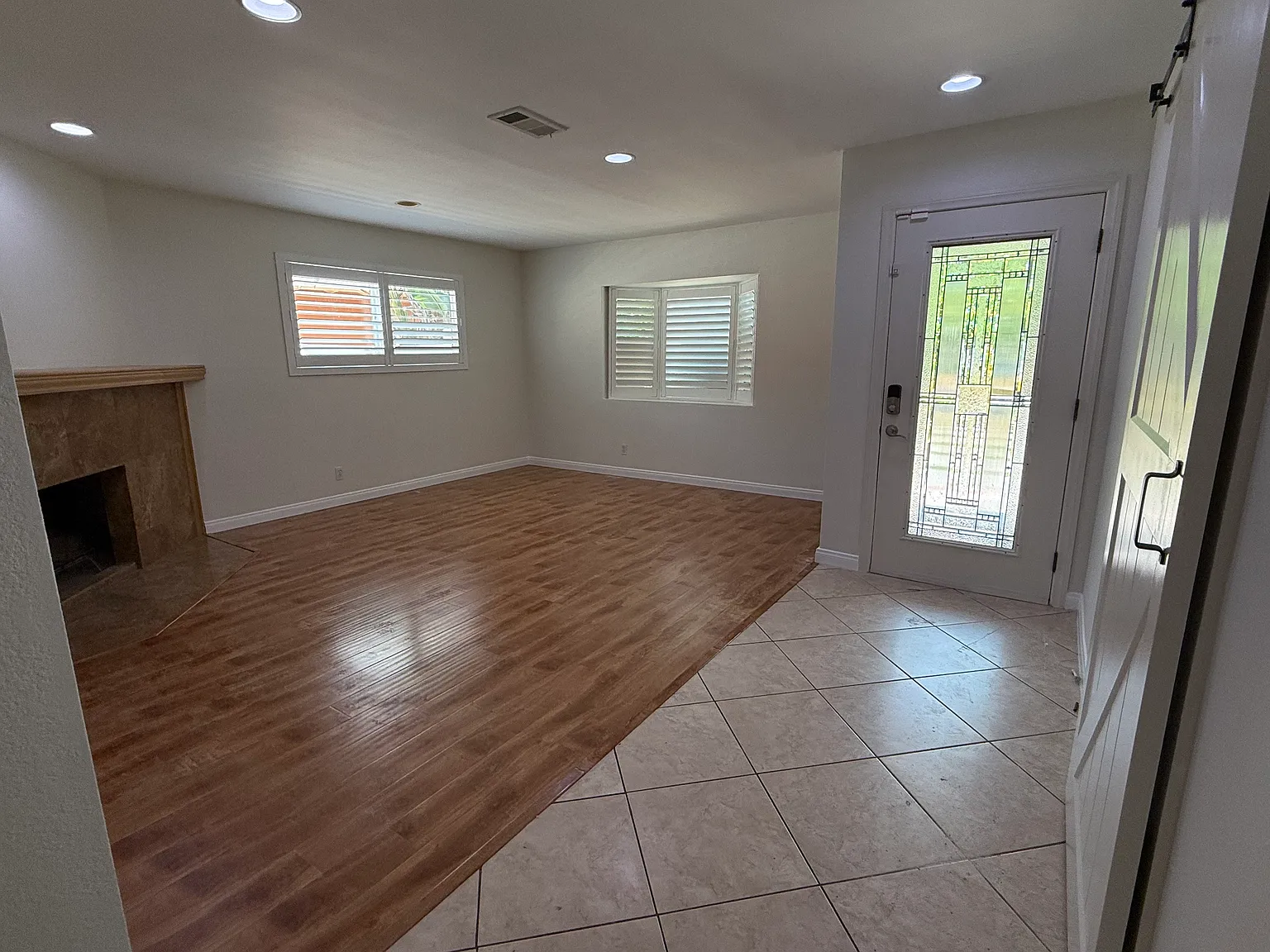 4 bed, 2064 sqft, $4,800 — Photo 2