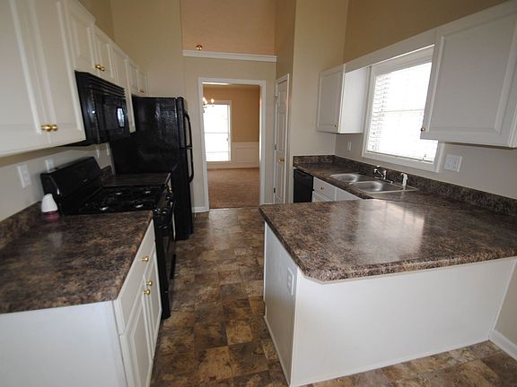 5th image of 1610 Twin Bridge Ln