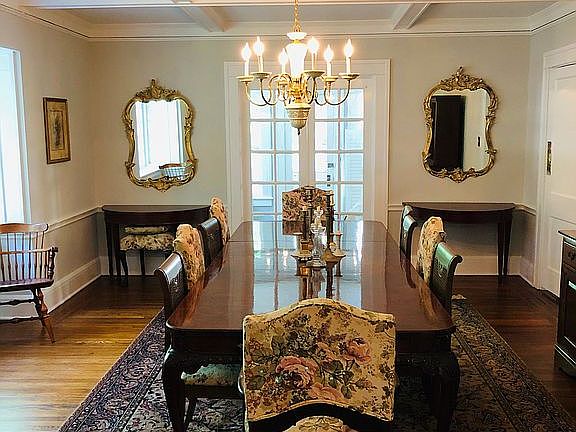 Formal dining room