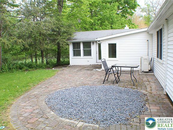 5th image of 1943 Shady Ln