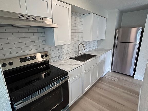 3rd image of 212 Lincoln Ave #220-8
