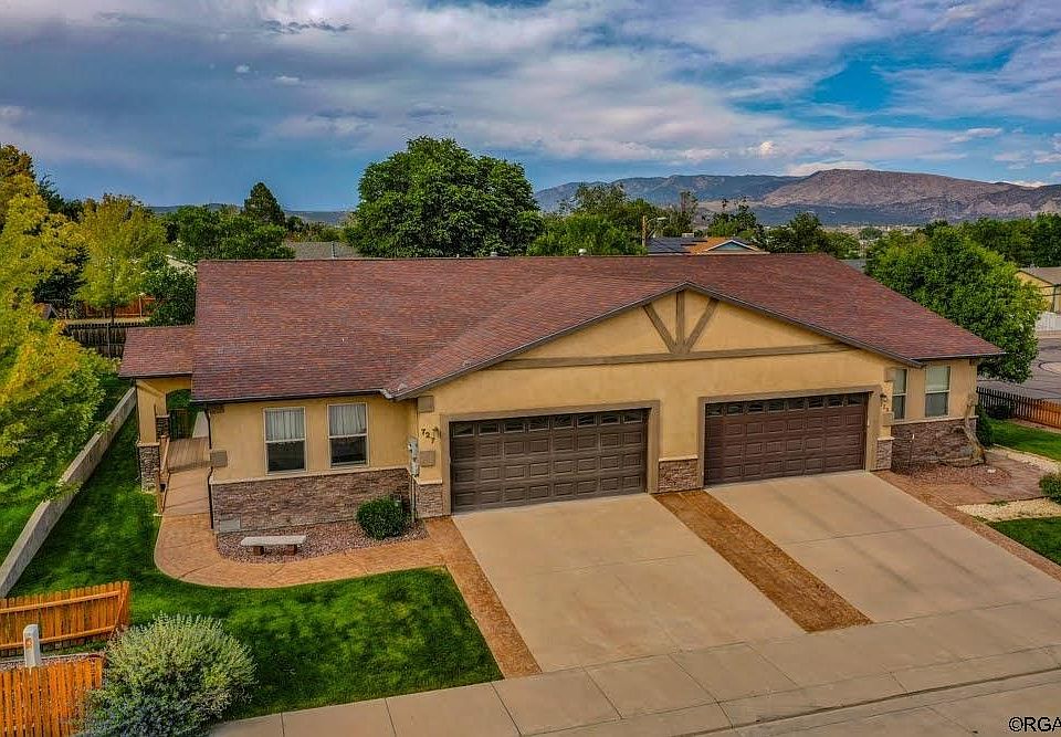 1st image of 727 Skyview Ct