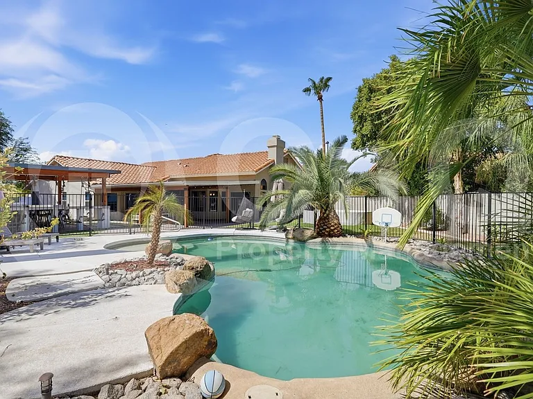401 S Tiago Dr — Photo 62