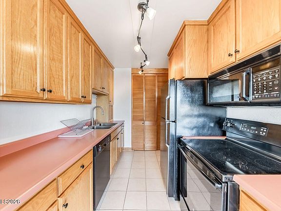 5th image of 100 N Arlington Ave Unit 23L