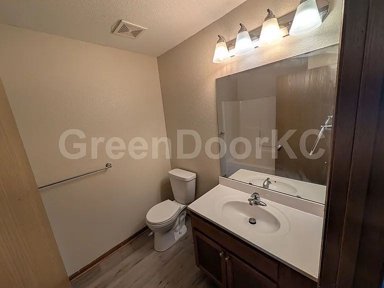 900 Fall Meadow Ln — Photo 9
