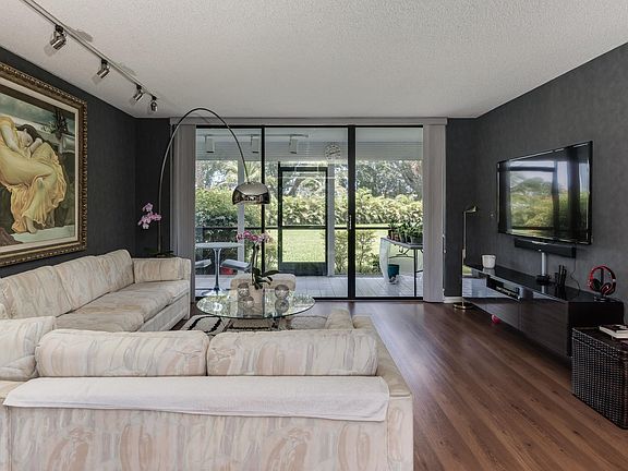 Home For Sale In Lands Of President