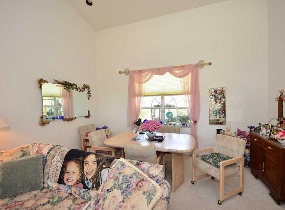 5th image of 142 Heatherwood Dr