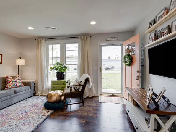 1013 Slaters Creek Rd, Goodlettsville, TN 37072